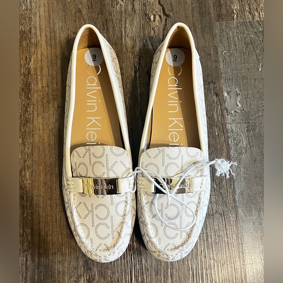 FINAL PRICE DROP NEW Calvin Klein Slip on Shoes - Picture 2 of 5